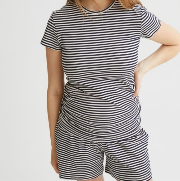 MAMA by H&M 2-piece T-shirt & Short Set - Picture 6 of 7